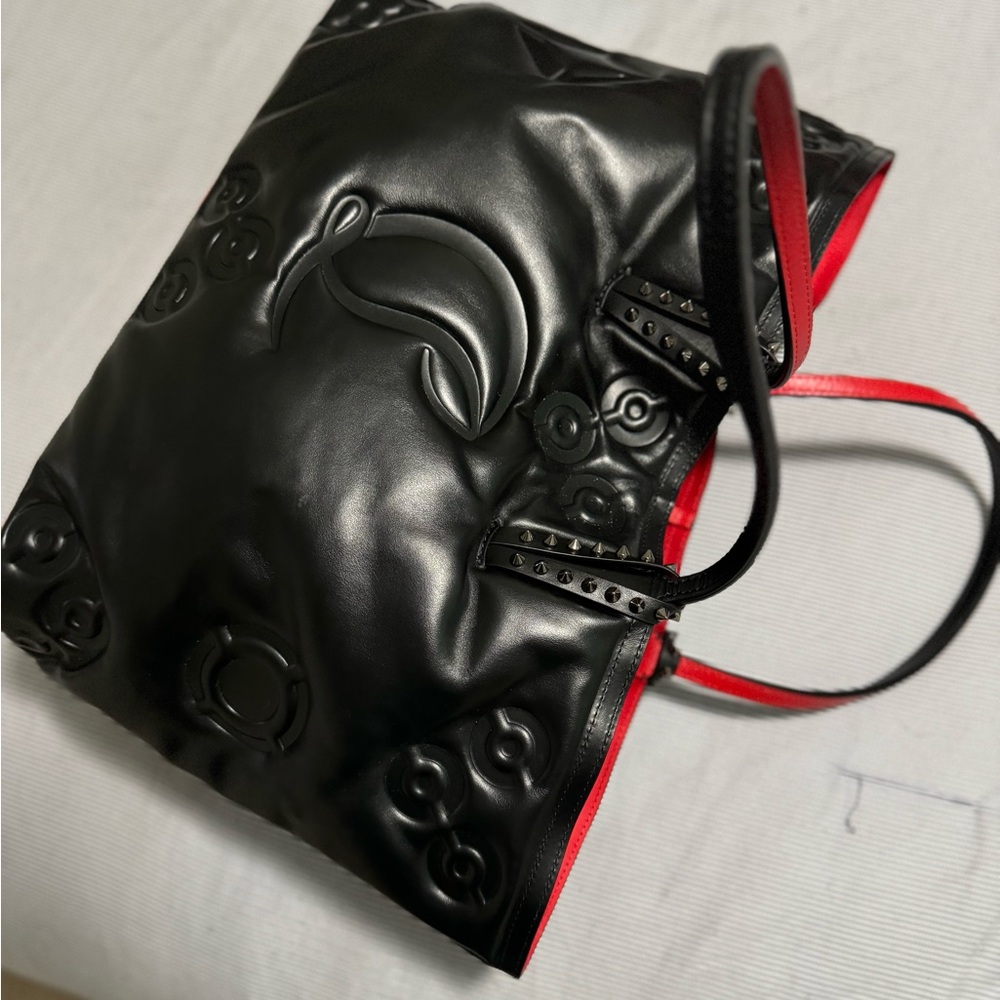 Christian Louboutin Calfskin Padded Loubinthesky
Embossed East West Cabata Tote